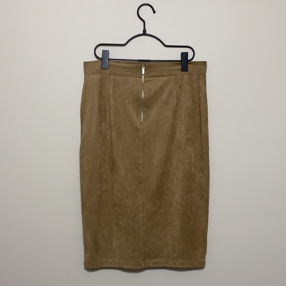 Jules & Leopold faux suede pencil skirt with slit - Picture 2 of 3